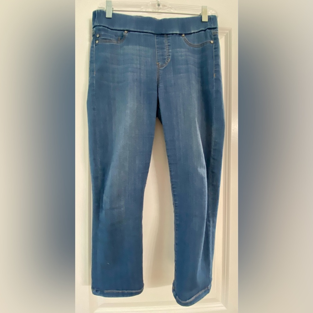 EUC Liverpool, The Capri, size 4/27 petite, pull on crop Jean